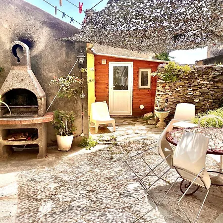 CASA POLI: Tiny loft avec terrasse et cabane * Brando